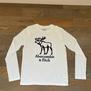 Abercrombie kids boy king sleeve white tshirt size 13/14